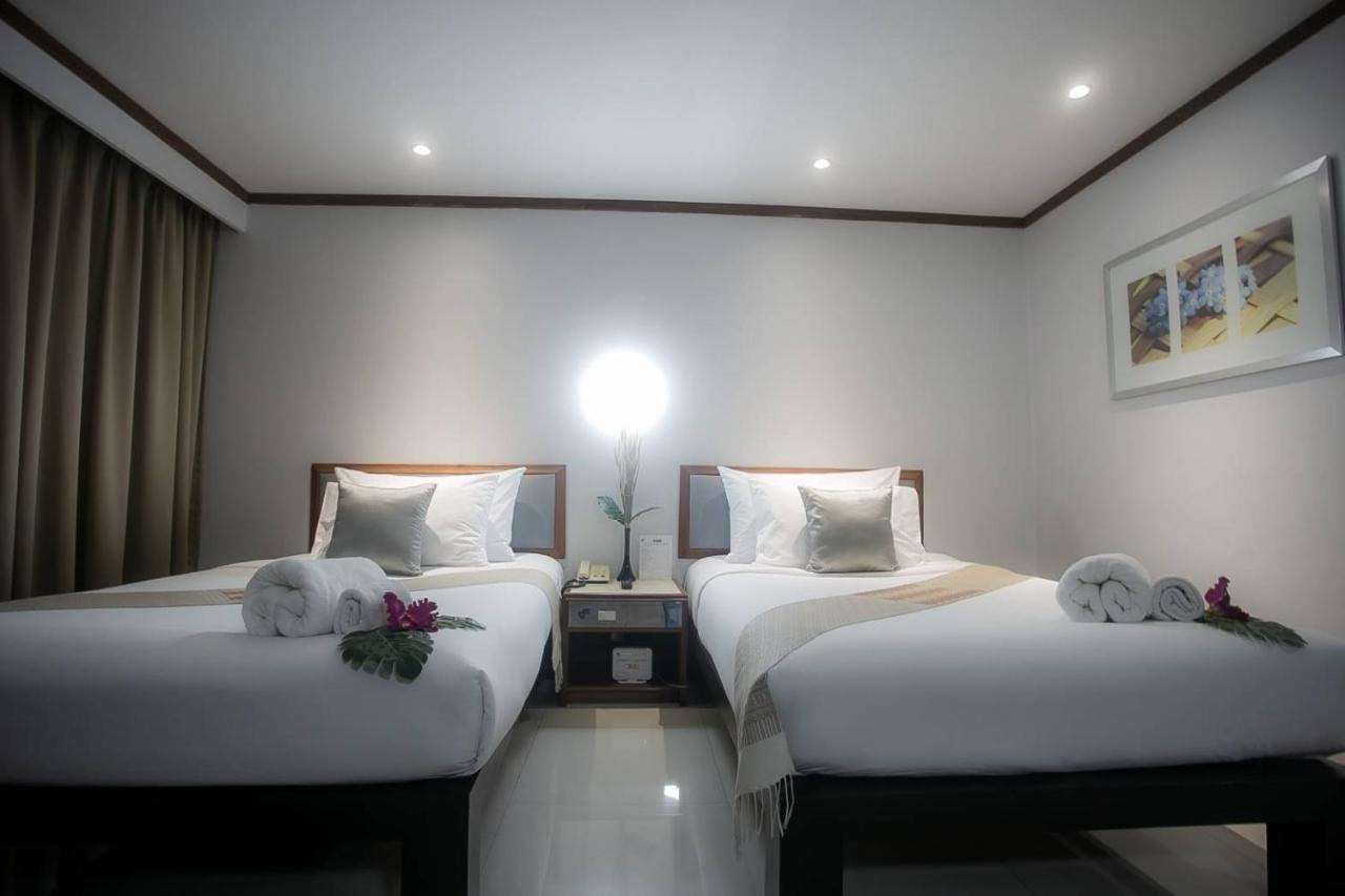 Friday Hotel Uttaradit Extérieur photo